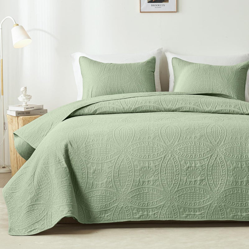 akkialla King Size Quilt Set Sage Green Ultrasonic Bedspread Lightweight Soft Coverlet with Modern Coin Pattern All Season California King Bedding Set 3 Piece Set(1 Quilt 2 Pillow Shams) - Image 1